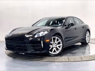2026 Porsche Panamera 4's photo