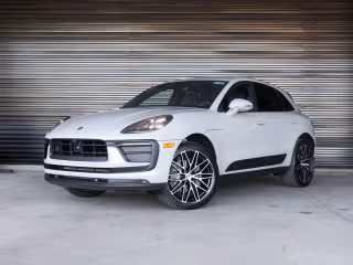 2026 Porsche Macan -'s photo