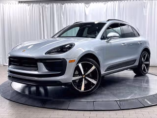 2023 Porsche Macan's photo