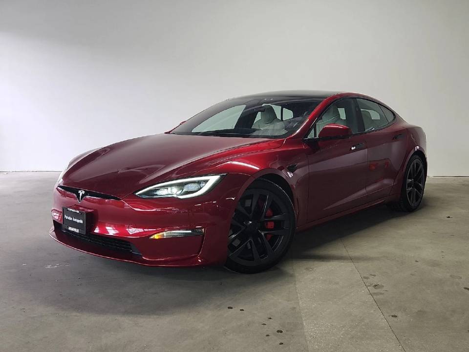 2023 Tesla Model S Plaid AWD photo