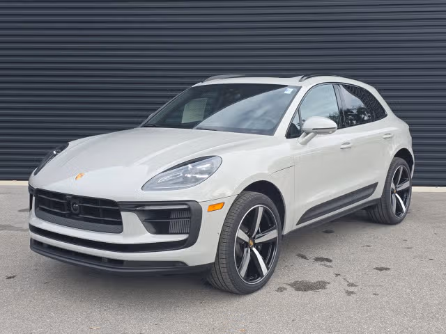 2026 Porsche Macan S - Photo 2