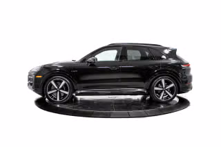 2026 Porsche Cayenne Turbo E-Hybrid - Photo 9
