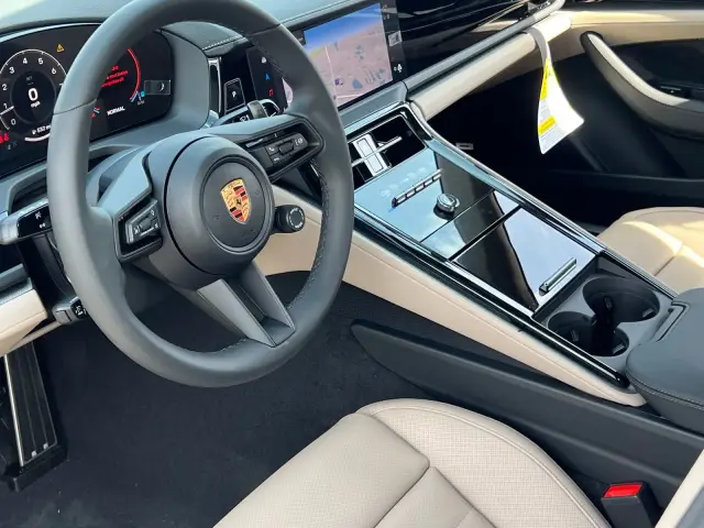 2026 Porsche Panamera Base - Photo 30