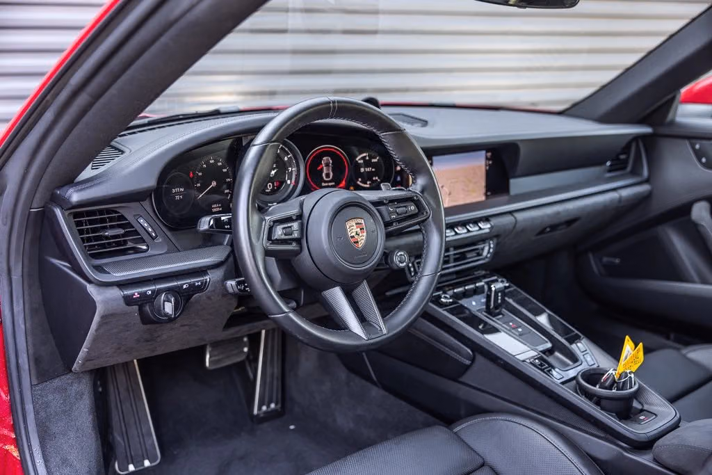 2024 Porsche 911 GTS - Photo 28