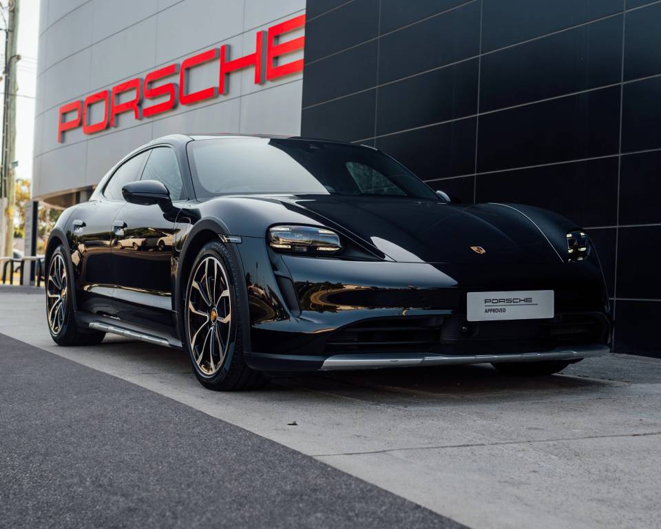 Buy used Porsche Taycan 4 Cross Turismo at Porsche Centre Brighton