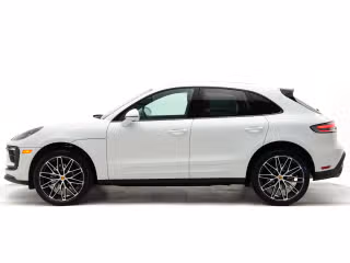 2025 Porsche Macan T - Photo 9