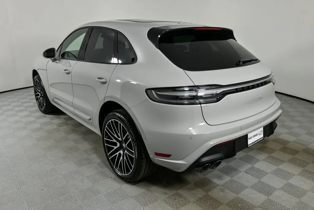 2026 Porsche Macan Base - Photo 24