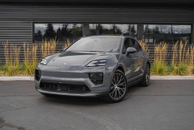2025 Porsche Macan S