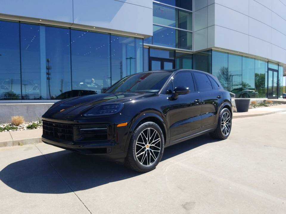 2024 Porsche Cayenne Base