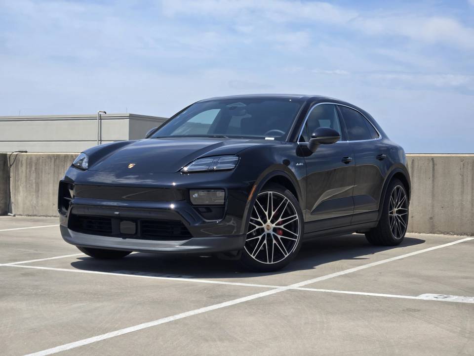 2025 Porsche Macan S