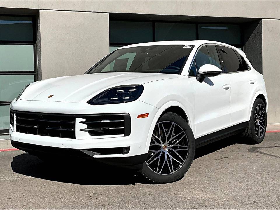 2025 Porsche Cayenne Base