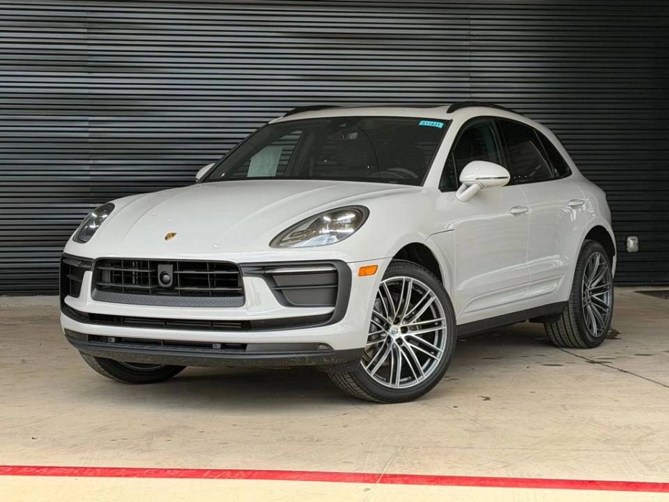 2026 Porsche Macan