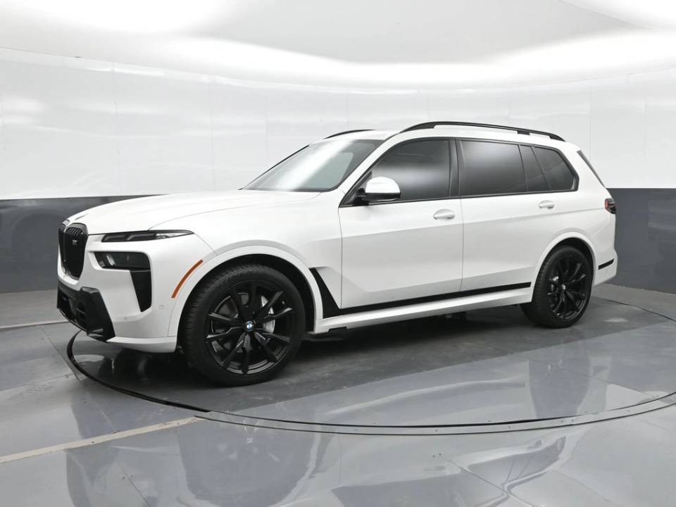 2023 BMW X7