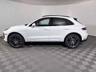 2025 Porsche Macan - Photo 9