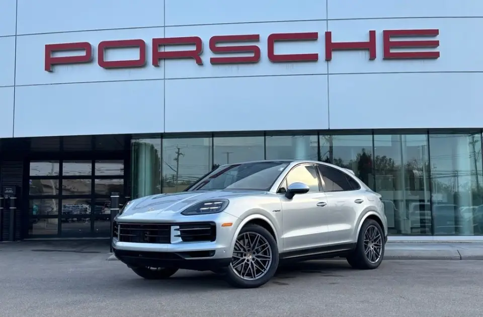2026 Porsche Cayenne Coup E-Hybrid - Photo 7