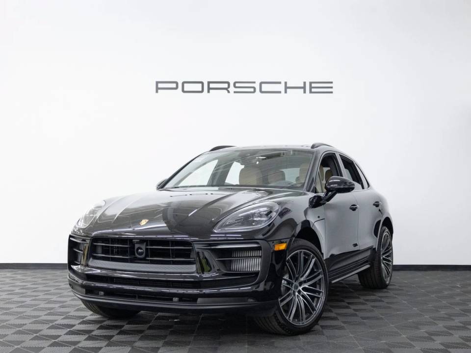 2026 Porsche Macan