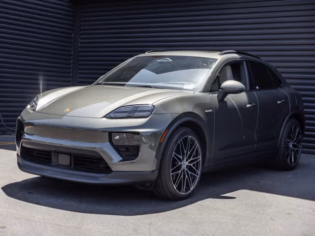Used 2025 Porsche Macan Base with VIN WP1AA2XA9SL003147 for sale in Hawthorne, CA