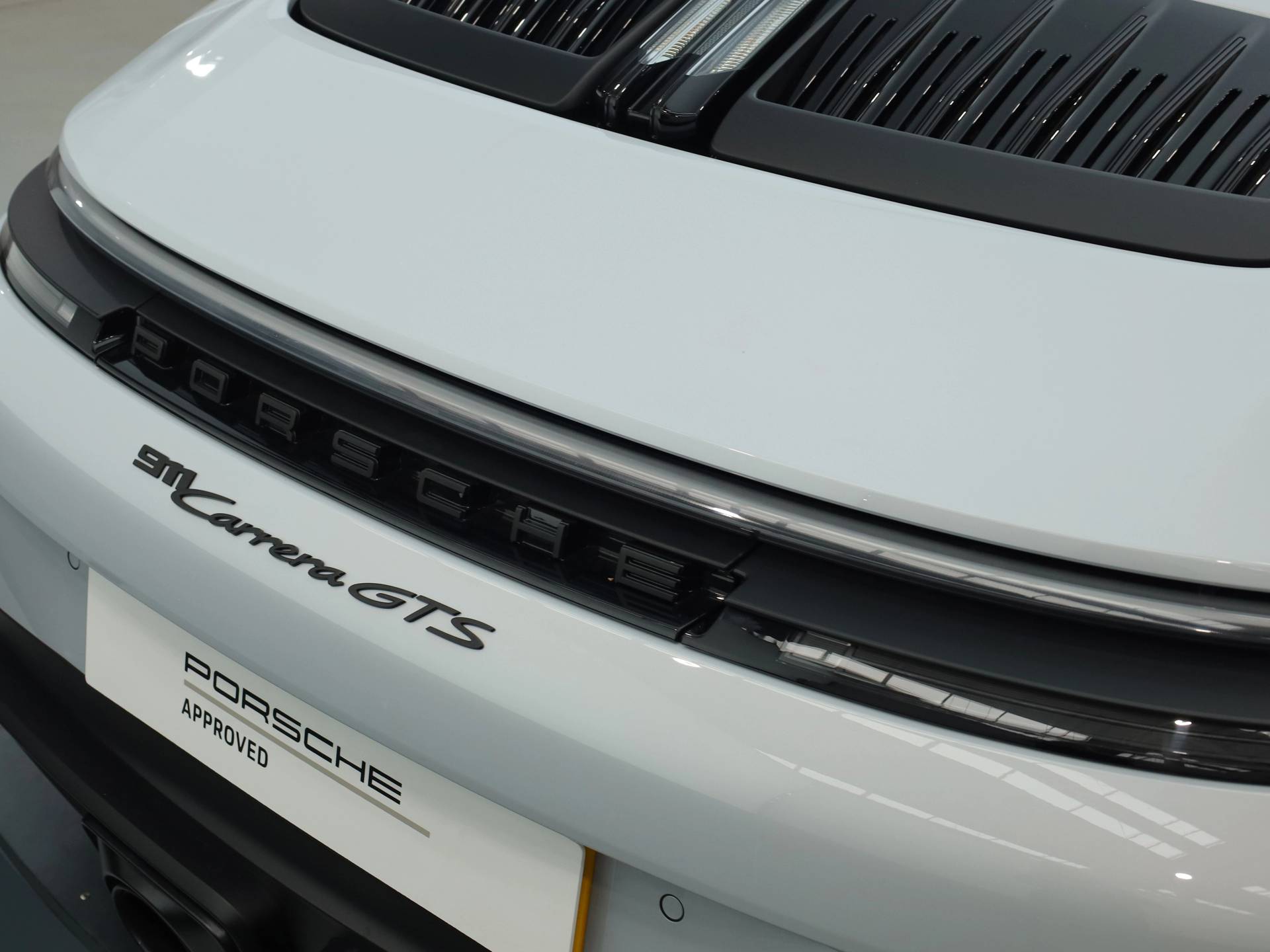 911 Carrera GTS Cabriolet, photo 37 of 37