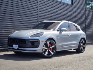 2026 Porsche Macan GTS's photo
