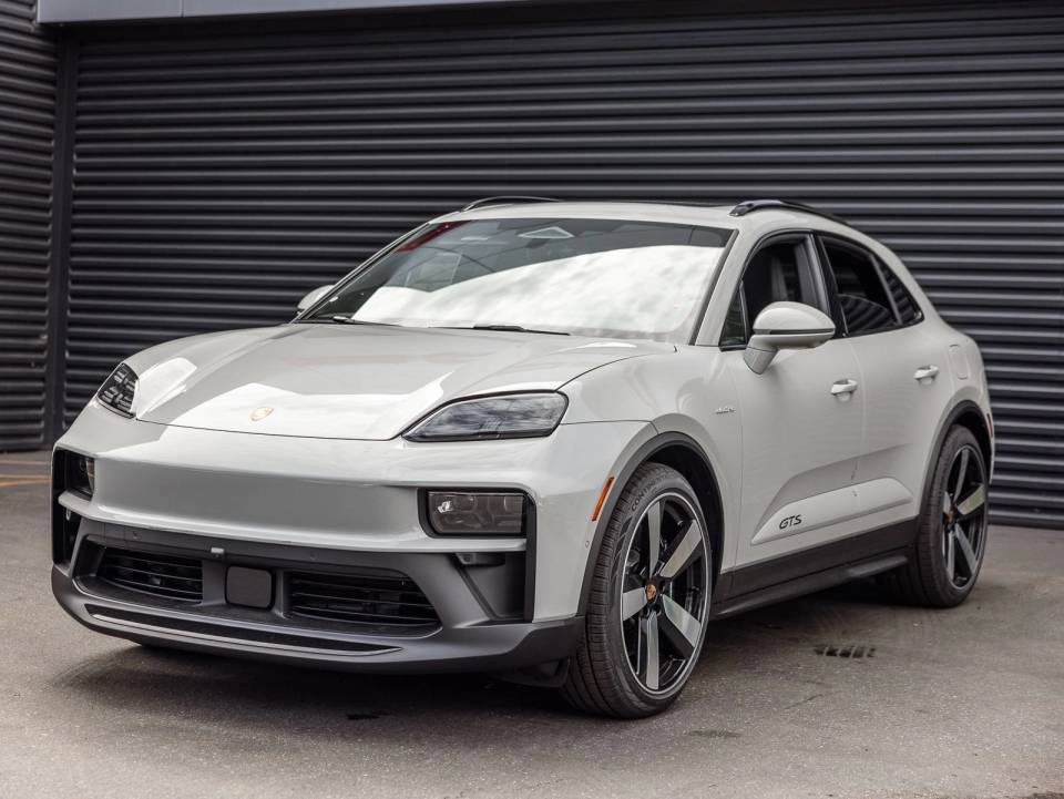 2026 Porsche Macan