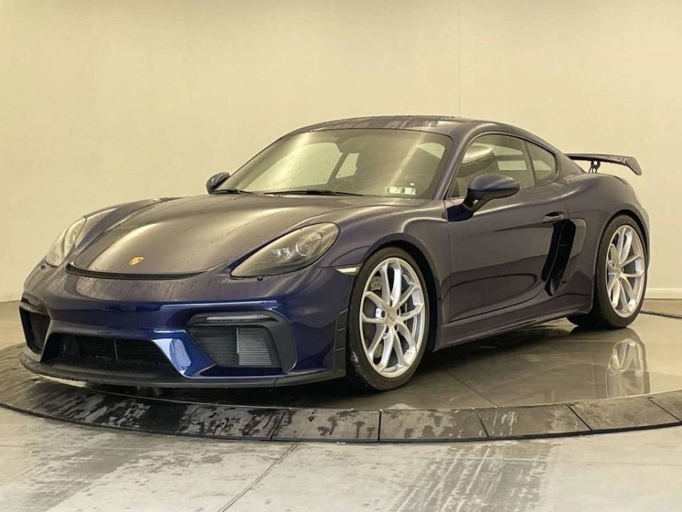 2022 Porsche 718 GT4