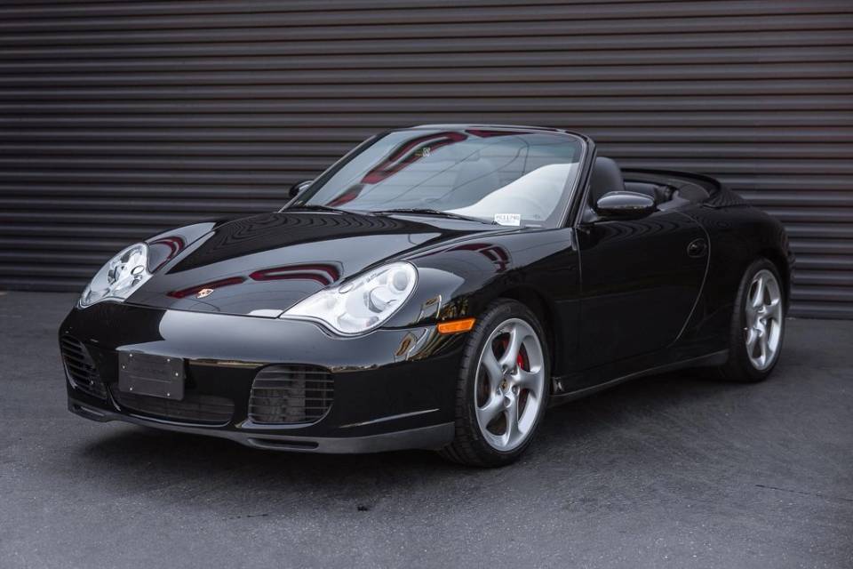 2004 Porsche 911 Carrera 4S