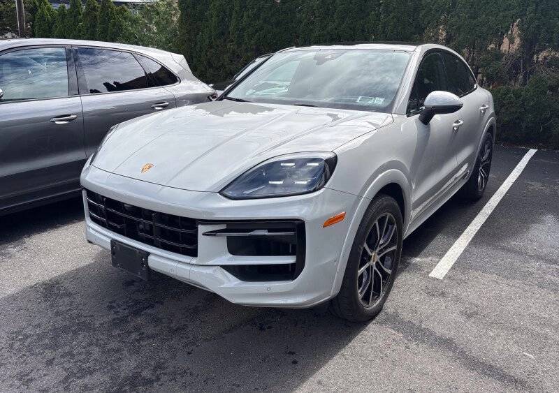 2024 Porsche Cayenne Coupe