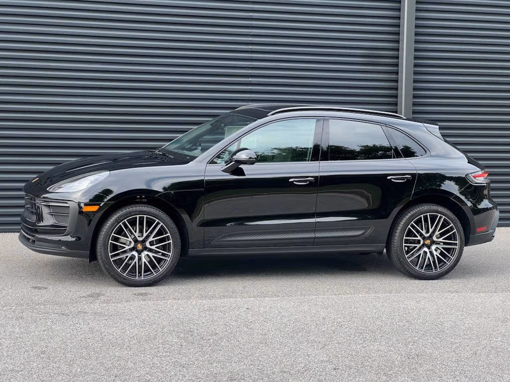 2025 Porsche Macan Base - Photo 12