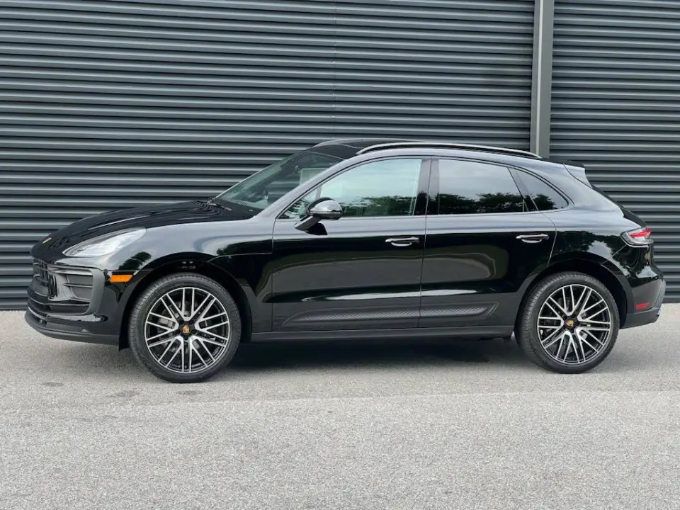 2025 Porsche Macan Base - Photo 15