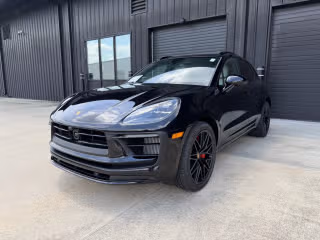 2026 Porsche Macan Gts