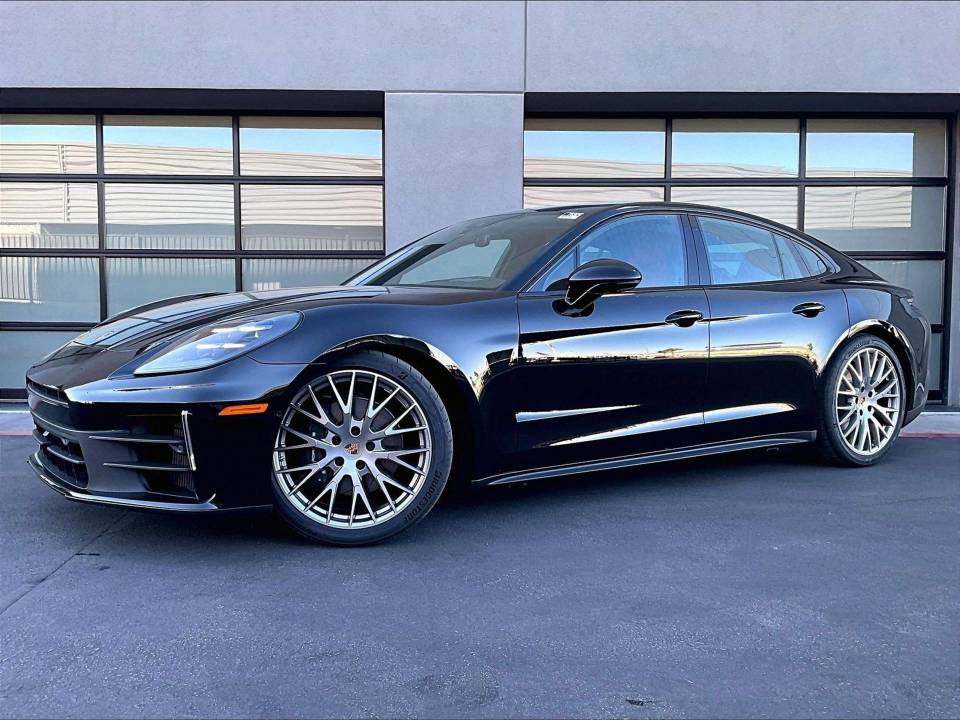 2026 Porsche Panamera