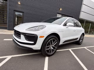 2025 Porsche Macan