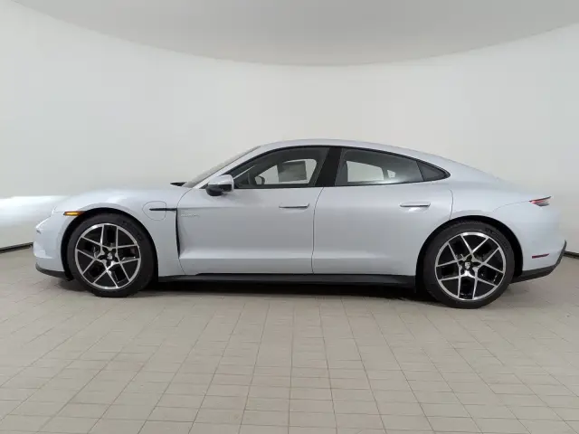 2026 Porsche Taycan Base - Photo 14