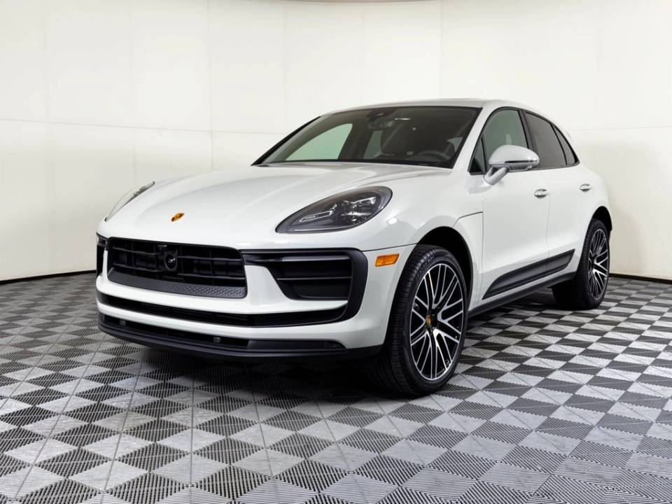 2026 Porsche Macan