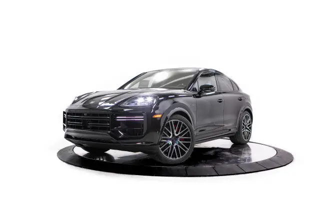 2026 Porsche Cayenne Coup Turbo E-Hybrid - Photo 6