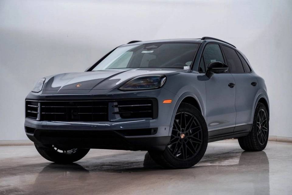 2026 Porsche Cayenne Base