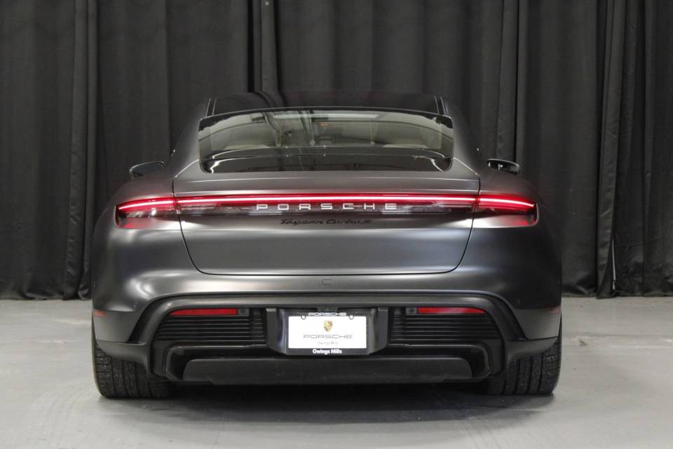 2022 Porsche Taycan