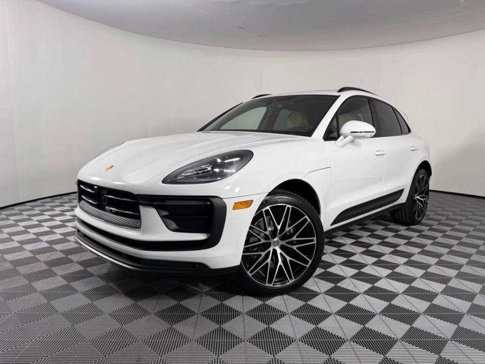 2026 Porsche Macan