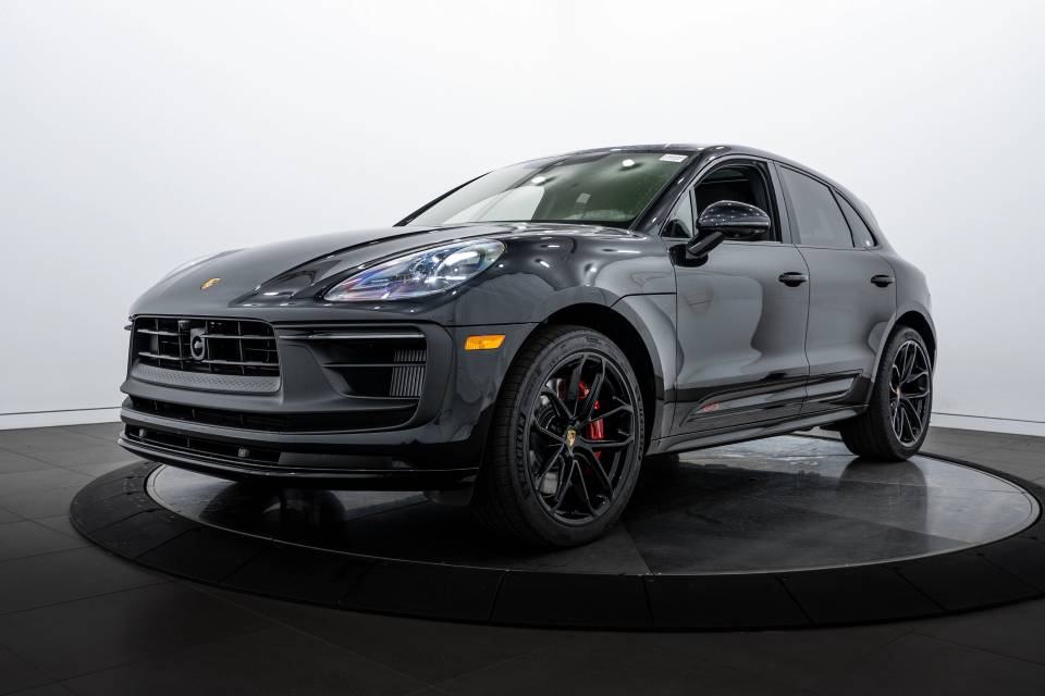 2026 Porsche Macan