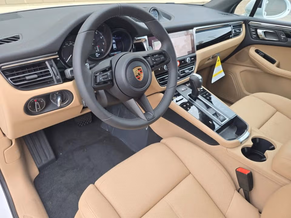 2026 Porsche Macan Base - Photo 27