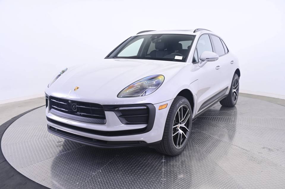 2026 Porsche Macan