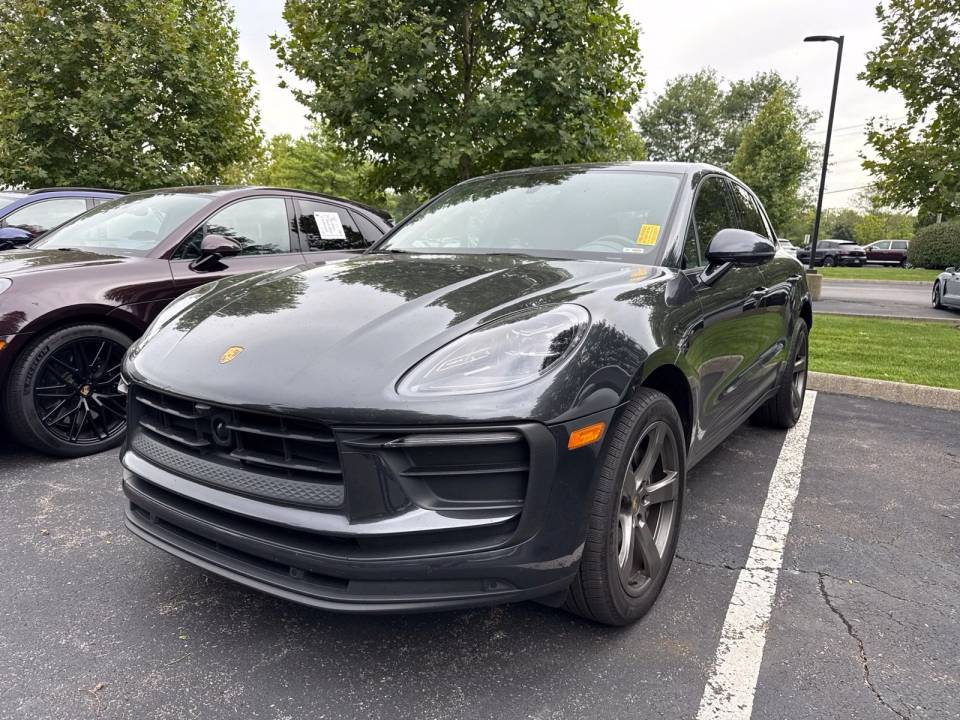 2022 Porsche Macan