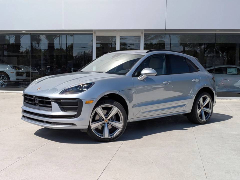 2026 Porsche Macan