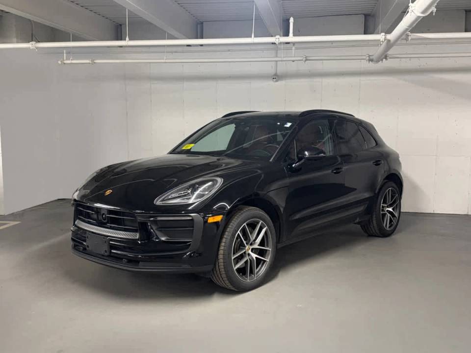 2023 Porsche Macan T