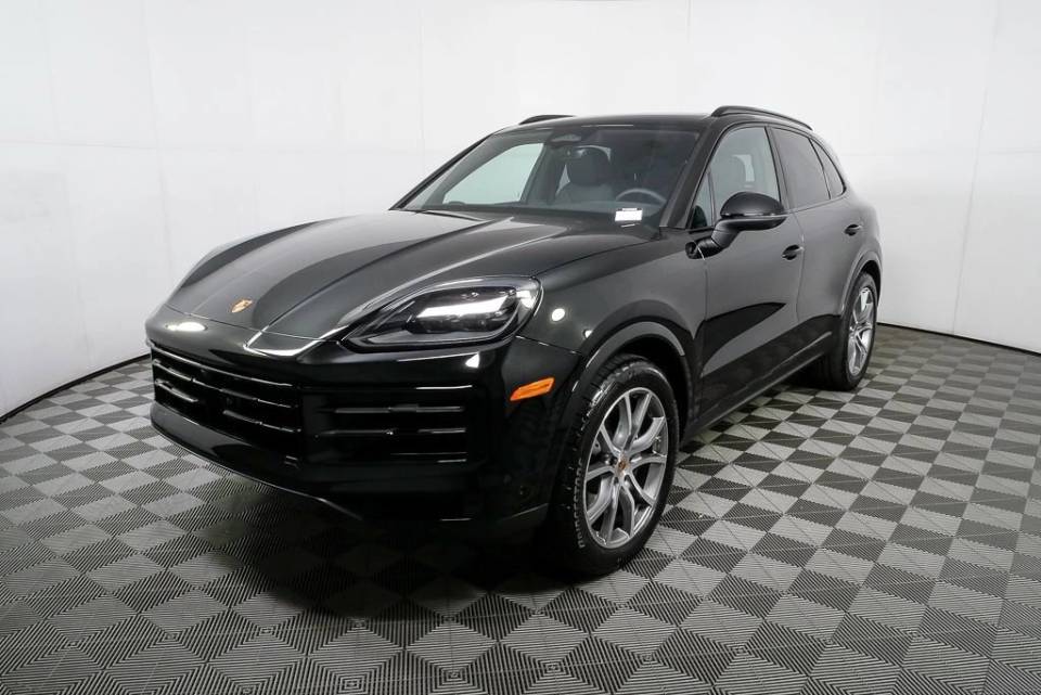 2026 Porsche Cayenne Base