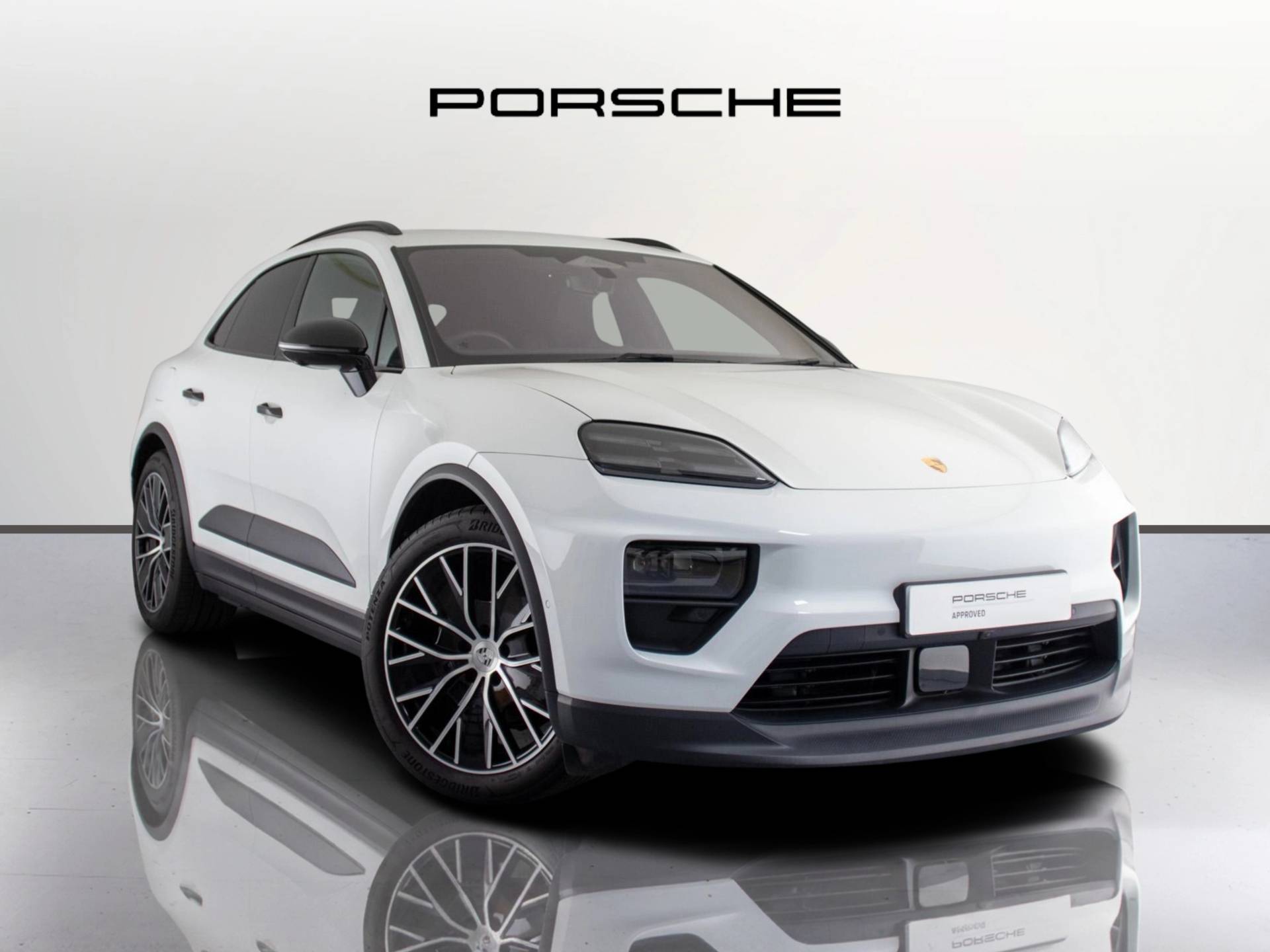 Macan 4, photo 1 of 57