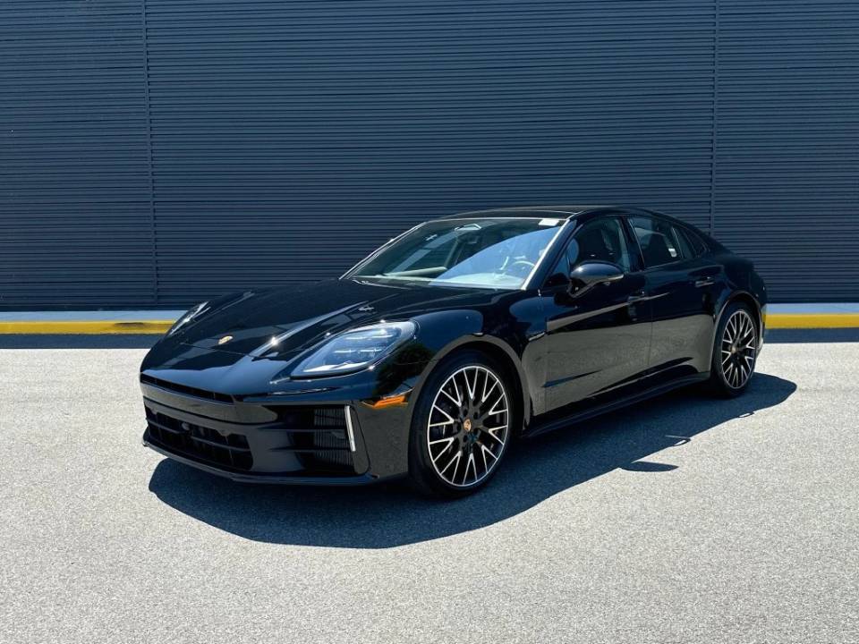 2026 Porsche Panamera