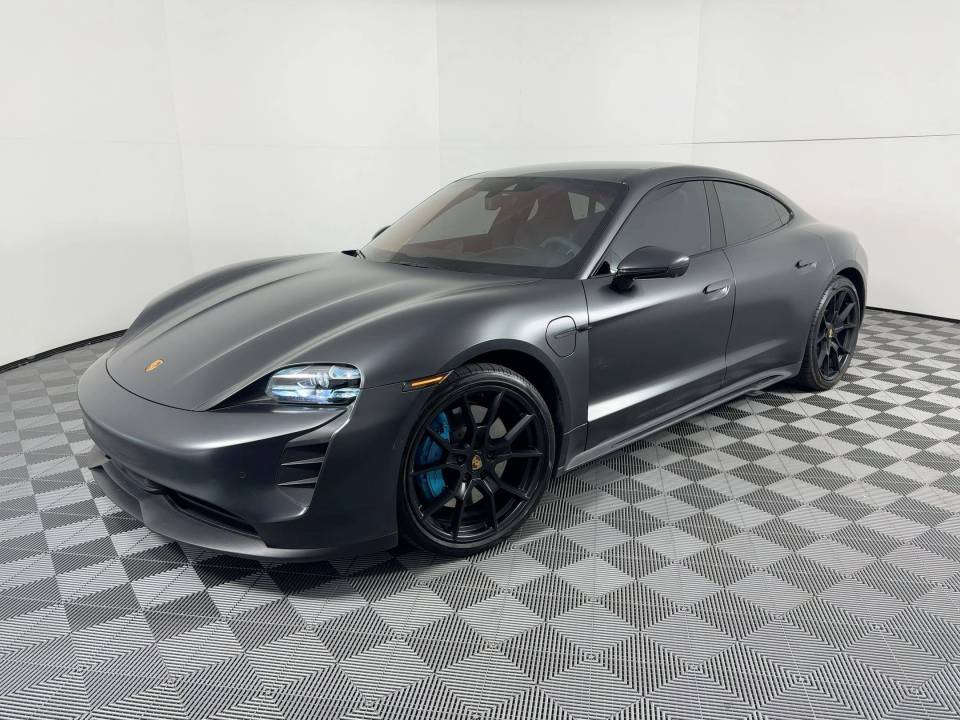 2022 Porsche Taycan GTS