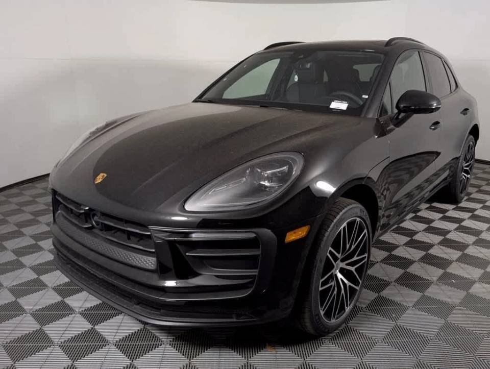2026 Porsche Macan
