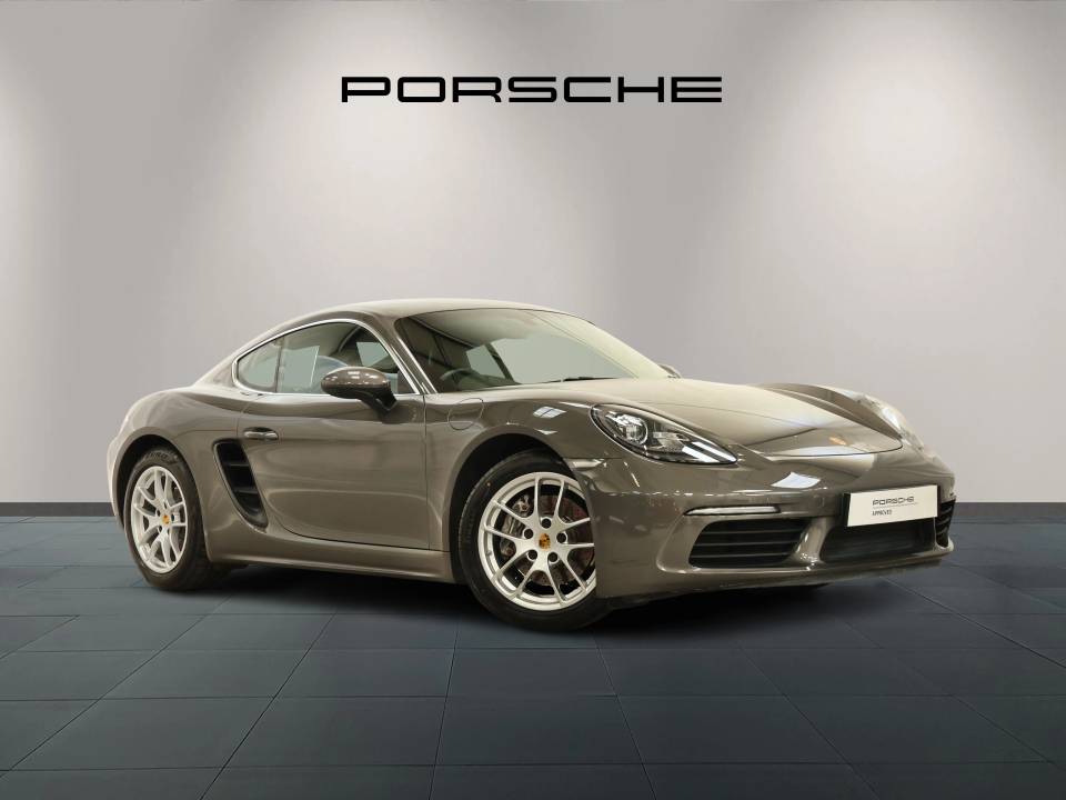 2017 PORSCHE 718